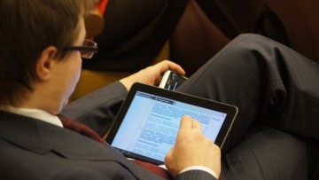 iPhone и iPad оказались шпионскими для Госдумы