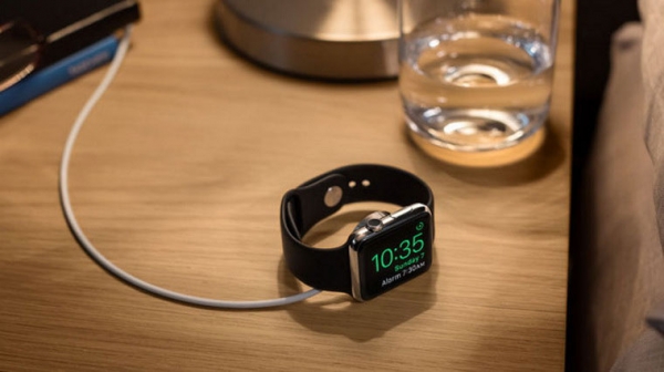 Половина владельцев Apple Watch купят их снова в Новый год