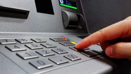 Apple Pay подбирается к банкоматам