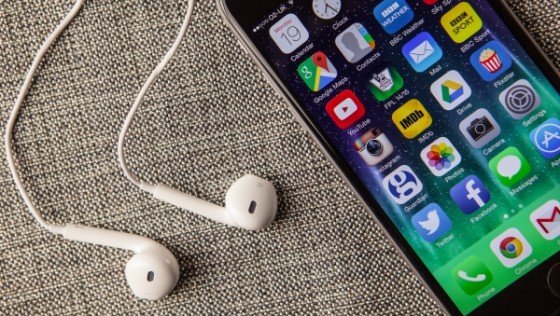 В коде iOS 9 нашли подтверждение будущему отказу от разъема для гарнитуры