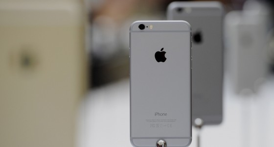 iPhone не так просто достать в России