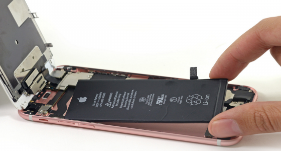 Fat Battery модифицируют ваш iPhone, увеличив время работы в 4 раза