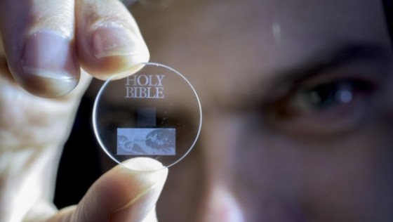 5D-диски сохранят данные на миллиарды лет