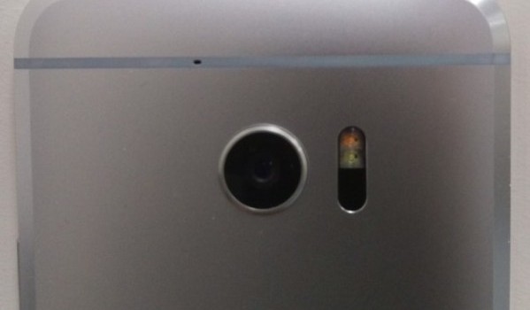 HTC поклялась, что ее следующий флагман будет с отличной камерой
