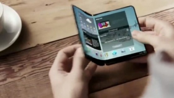 Samsung патентует складной сенсорный смартфон